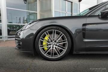 Porsche Panamera - 6