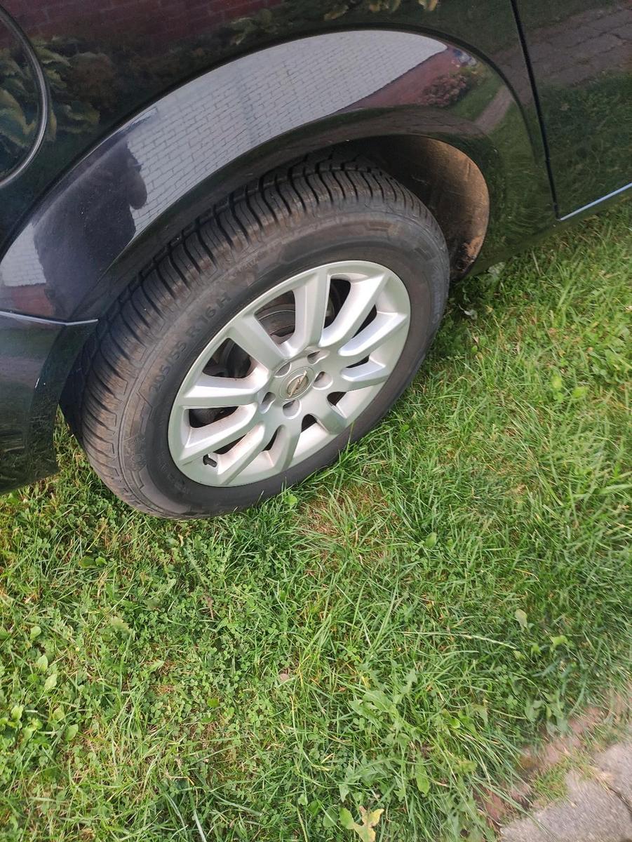 Opel Astra 2010 — photo 5