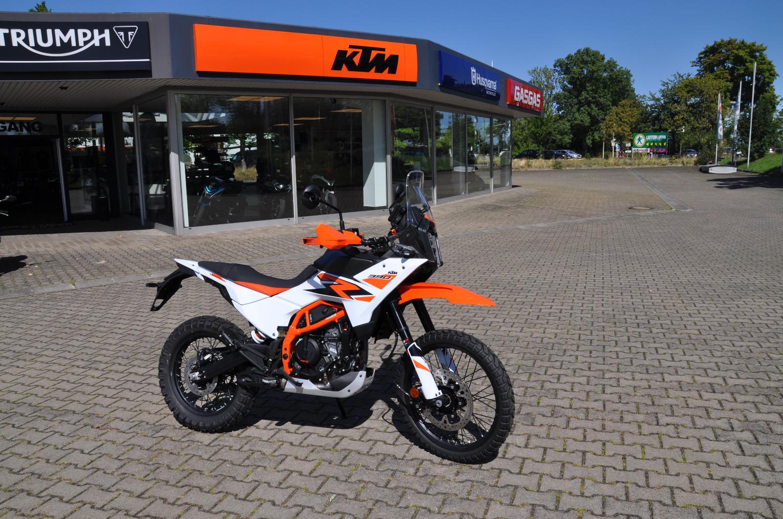 KTM 390 Adventure R + Quickshifter