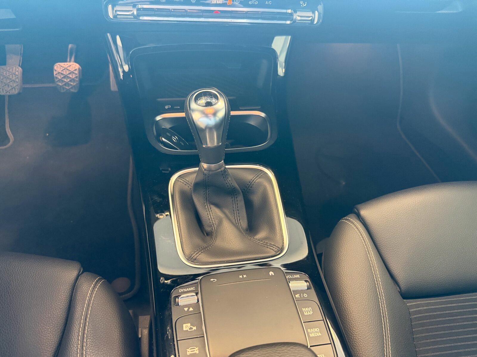 Mercedes-Benz A 200 PROGRESSIVE LED MBUX PTS SHZ TEMPOMATNavi
