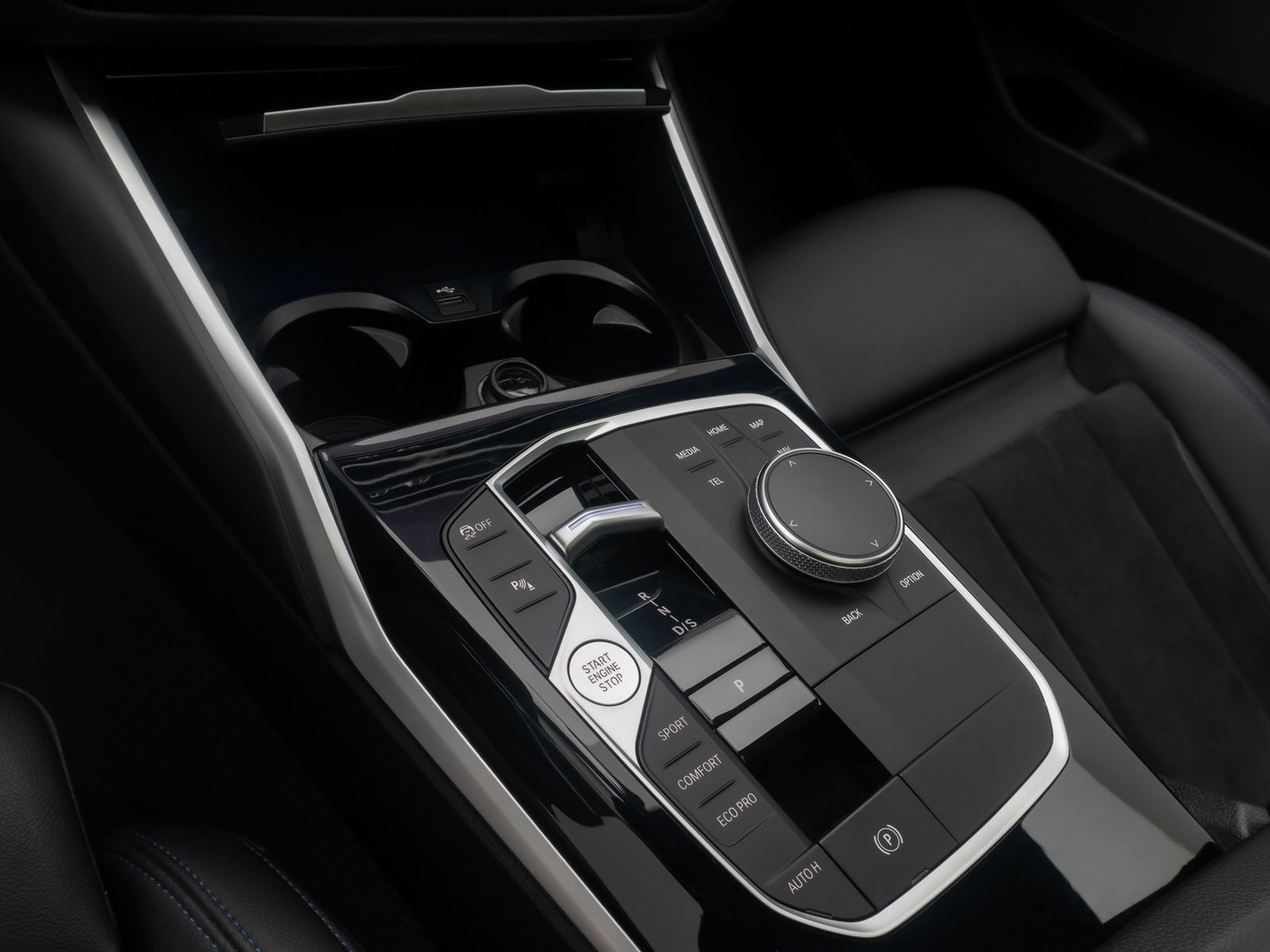 Fahrzeugabbildung BMW M340d xD H/K Kamera DAB HUD Panorama AHK 19Zoll