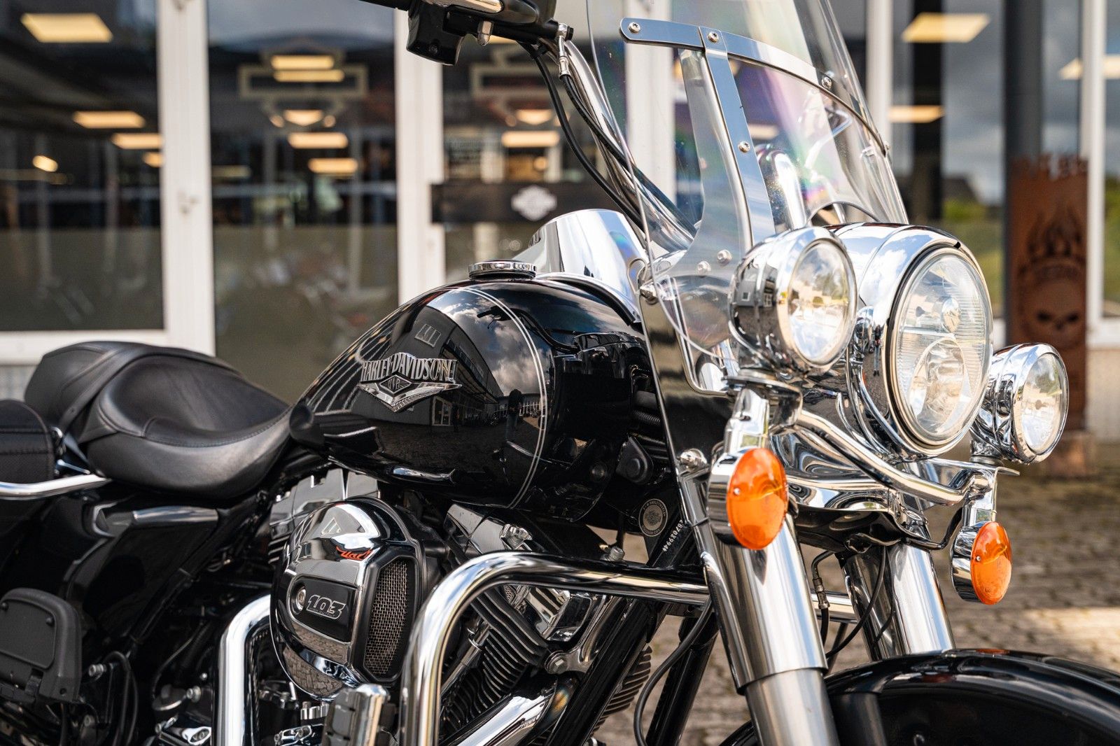 Fahrzeugabbildung Harley-Davidson FLHRC Road King Classic 103 CUI - PENZL  AUSPUFF