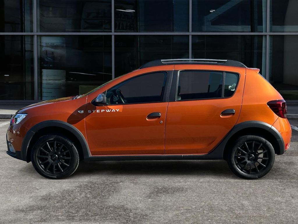 Fahrzeugabbildung Dacia Sandero Stepway TCe 90 Easy-R S&S Celebration