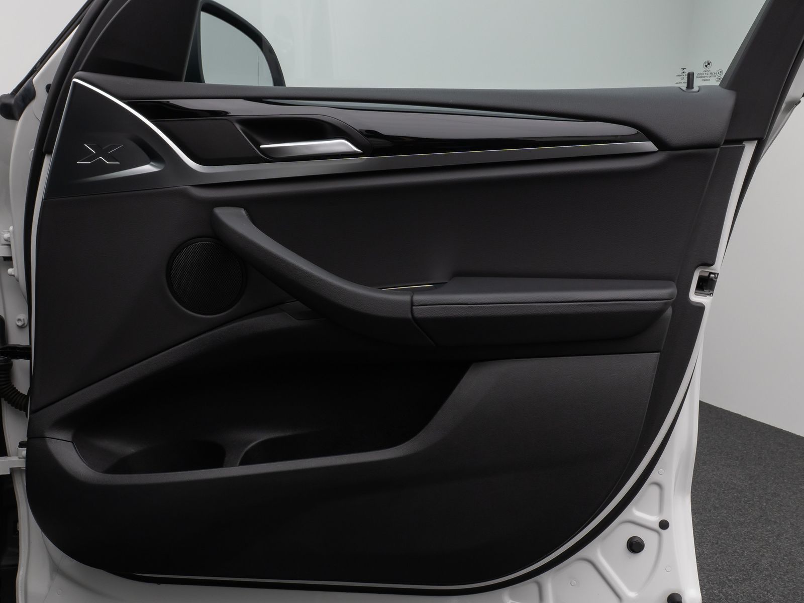 Fahrzeugabbildung BMW X3 xD20i Panorama Kamera DAB Leder Sport 18Zoll