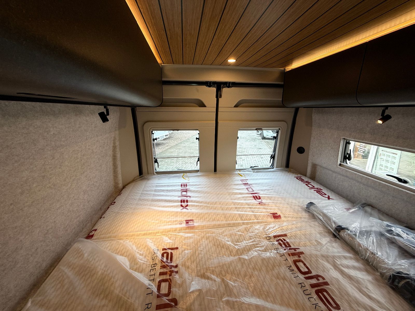 Fahrzeugabbildung HYMER / ERIBA / HYMERCAR Redwood 600 Trail