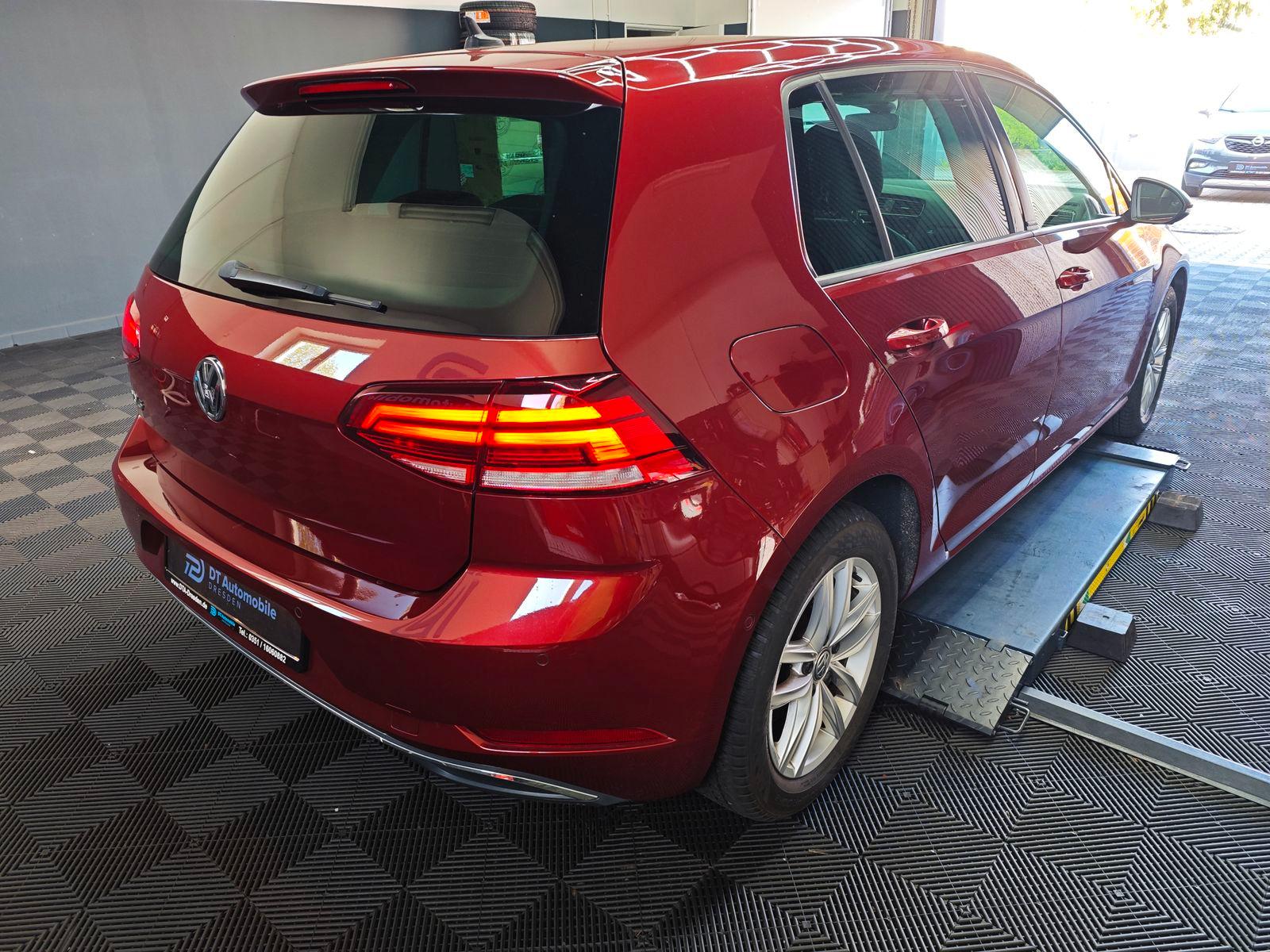 Volkswagen Golf VII 1.0 TSI IQ.DRIVE OPF (EURO 6d-TEMP)