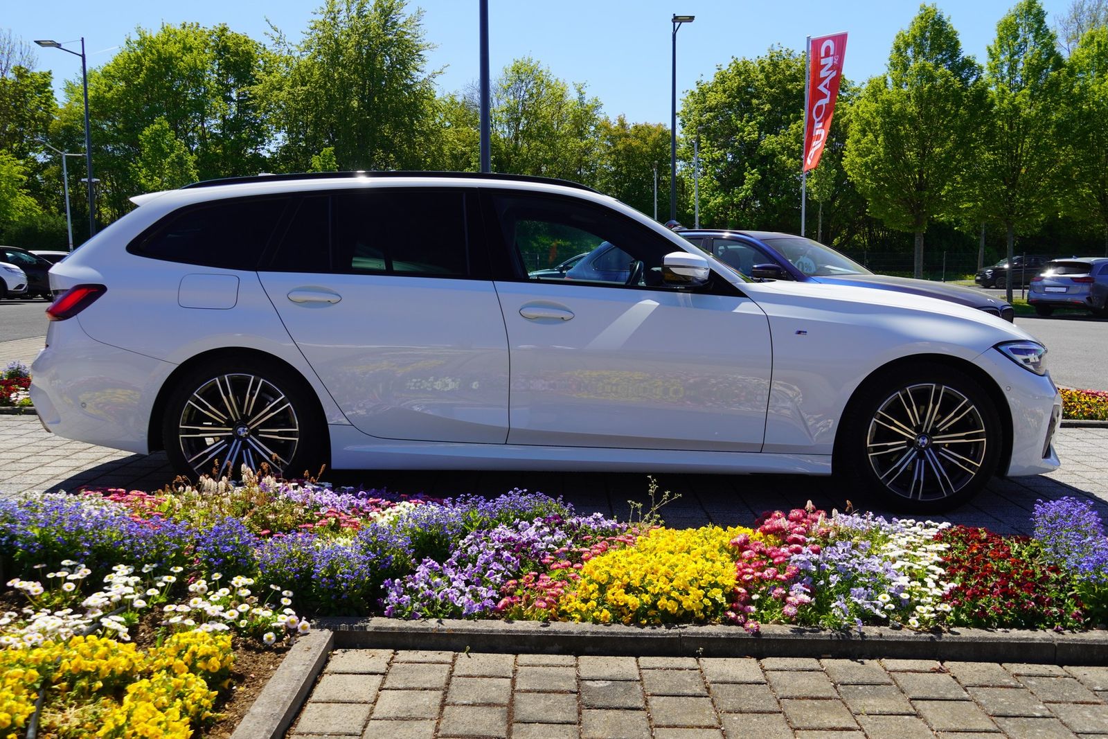 BMW 318i M Sport LED Navi AHK Tempomat Sitzheizung foto 9