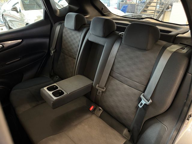 Nissan Qashqai Acenta 4x4 *AHK*Kamera*Navi*