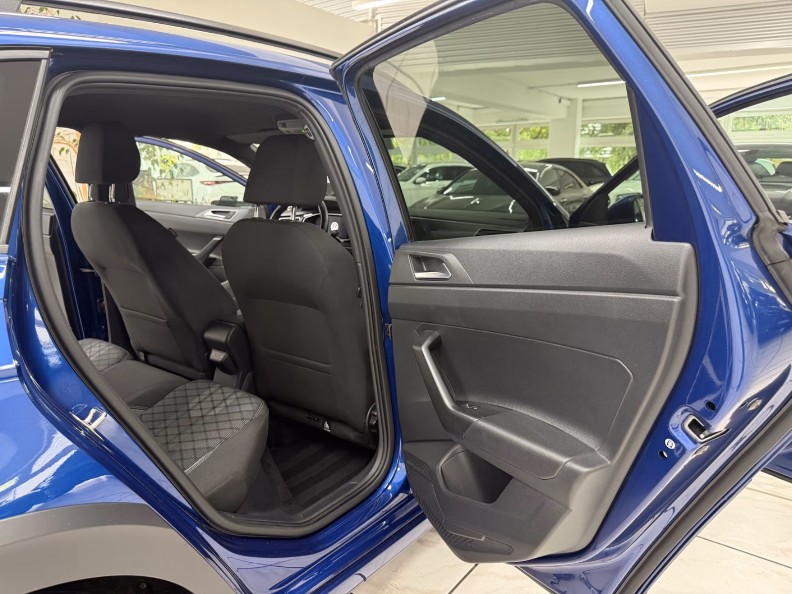 Volkswagen Taigo R-Line 1.5 TSI*SHZ*Digital-Cockpit*Kamera