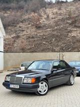 Mercedes-Benz Mercedes w 124 250 Turbo Diesel - Mercedes-Benz 250: W124 D