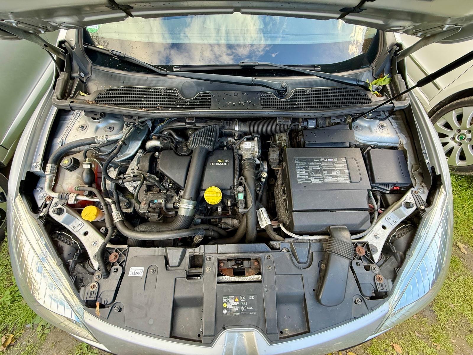 Renault Megane 2012 — photo 23