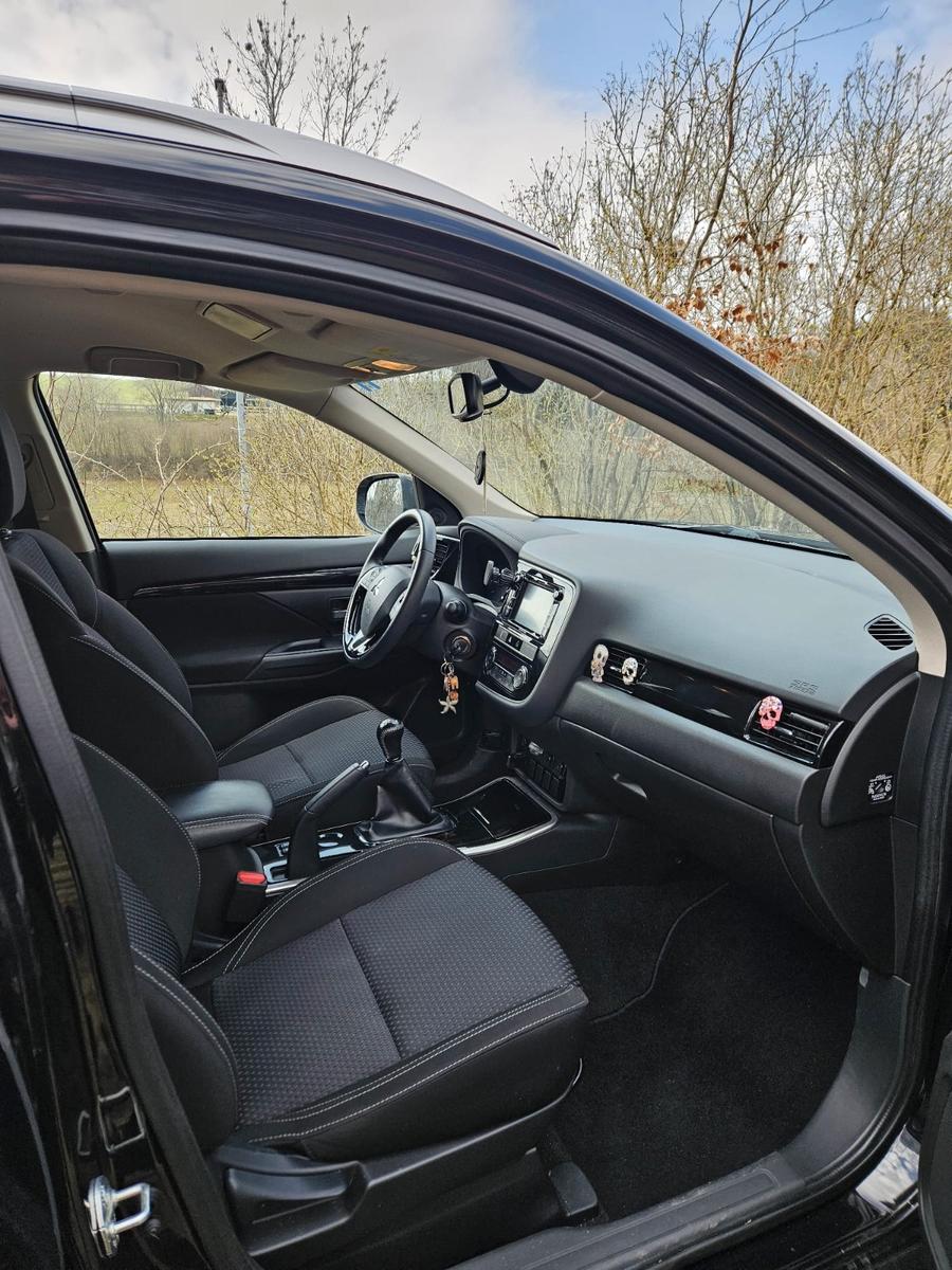 Mitsubishi Outlander 2.0 MIVEC Diamant ClearTec 2WD Diamant