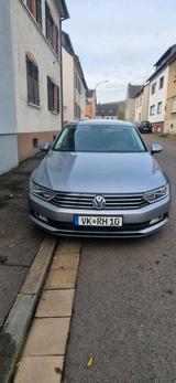 Volkswagen Vw Passat b8 1,6 Tdi Unfallfahrzeug - VW Passat Gebrauchtwagen in Saarbrücken