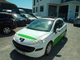 Peugeot 207 1,4i Filou Panoramadach*SHZ*PDC** - Peugeot 207 mit Schiebedach