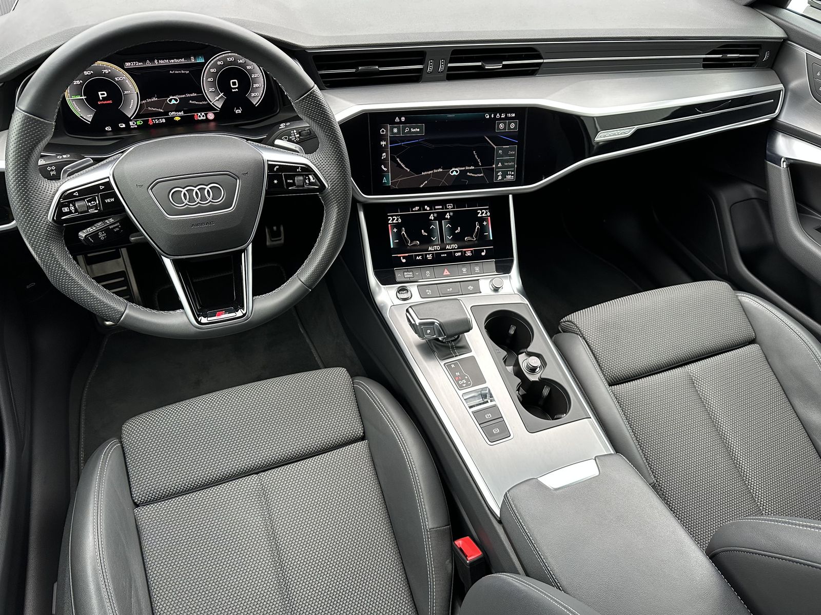 Fahrzeugabbildung Audi A6 Avant 50 TFSI e Quattro S-Line NAV+LED+AHK+VC