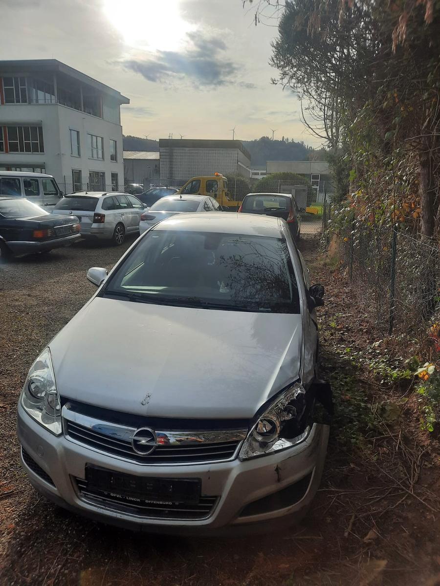 Opel Astra H 1.4 16V Lim. Edition 5 Gtr.