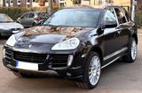 Porsche Cayenne 3.0 TDi Tiptronic - GTS-Look - Porsche Cayenne aus 2009 mit Diesel-Antrieb
