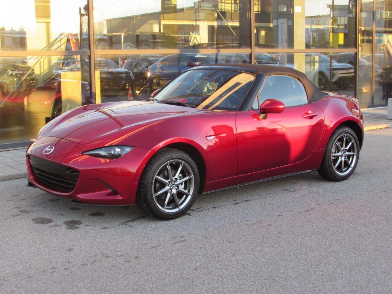 Mazda MX-5 - Bild 2