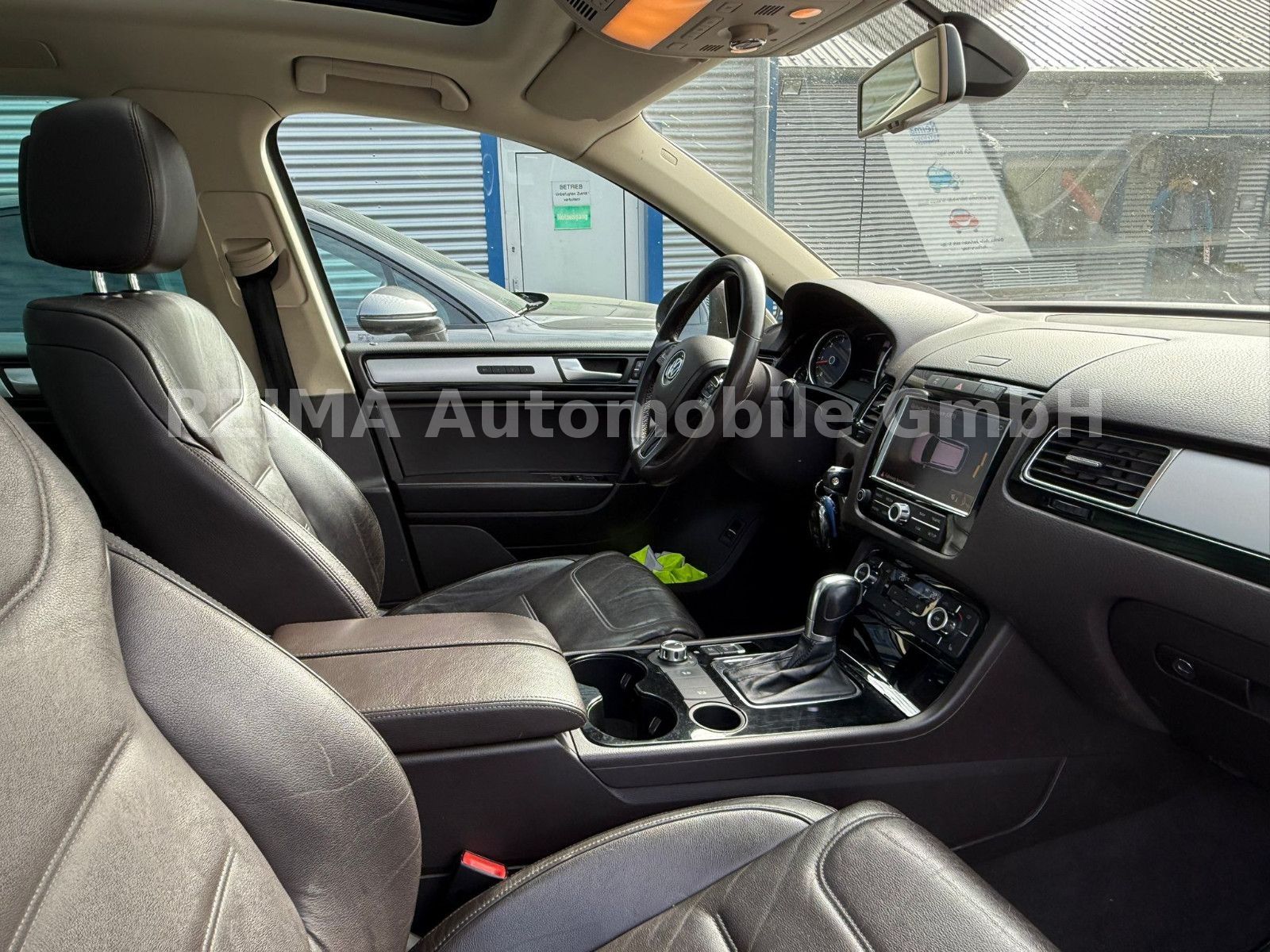 Fahrzeugabbildung Volkswagen Touareg V6 TDI,  Navi, Leder, AHK, Pano