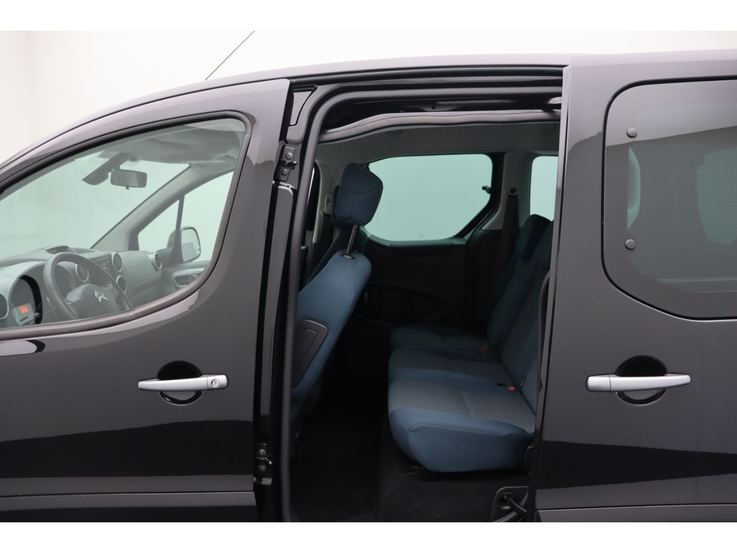 Fahrzeugabbildung Citroën Berlingo 1.6 Kombi Selection AHK abnehmbar