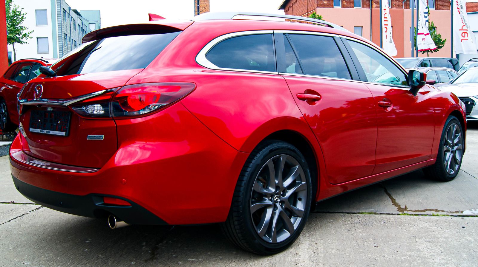 Fahrzeugabbildung Mazda 6 Kombi 2.0 Skyactiv-G 165 Kizoku IQ-LED 1.HAND
