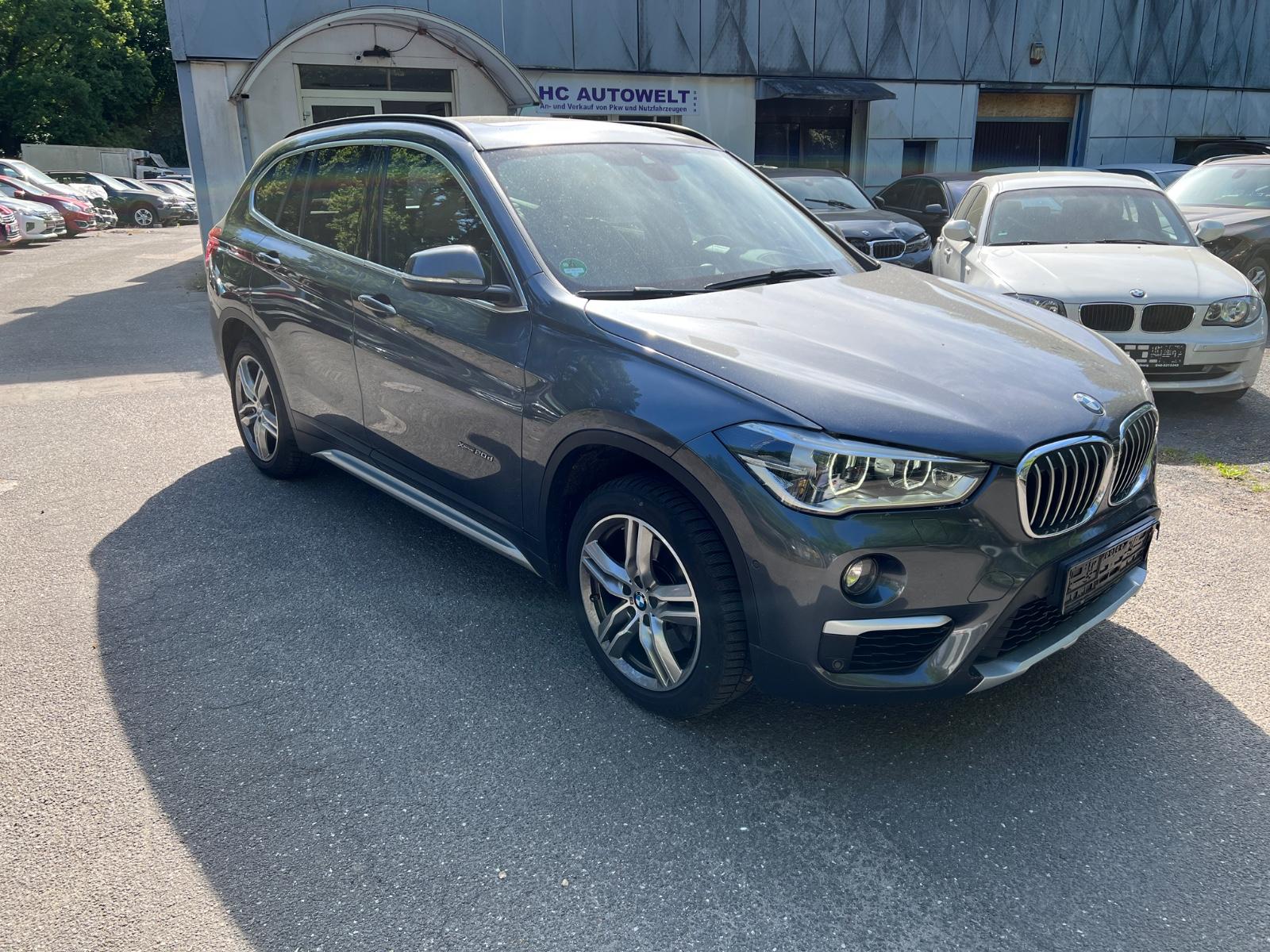 BMW X1 xDrive 20 d xLine / Automatik mit Schaltwipp
