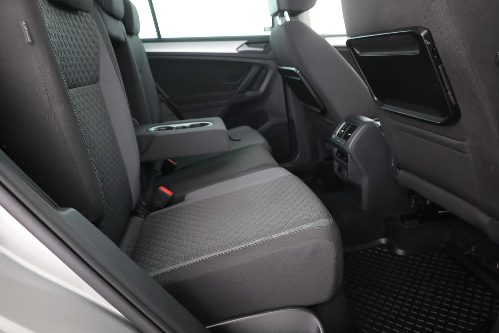 Volkswagen Tiguan 1.4 TSI Comfortline LED AHK Kamera ACC