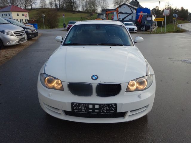 BMW 123 Baureihe 1 Coupe 123d/1. Hand