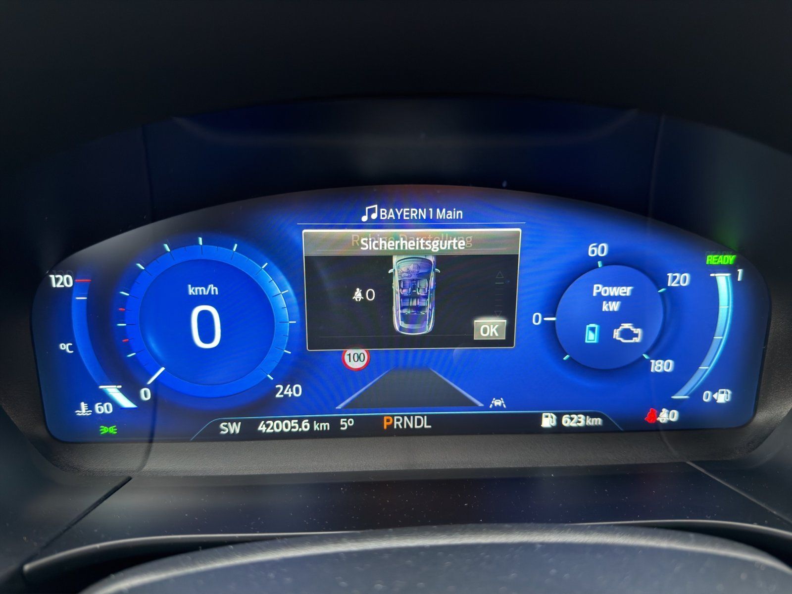 Fahrzeugabbildung Ford Kuga Hybrid Titanium X