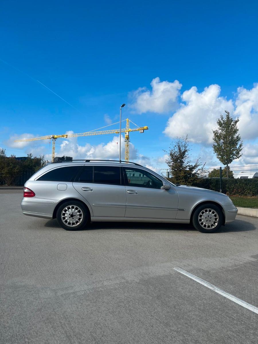 Mercedes-Benz E270 2004 — photo 6
