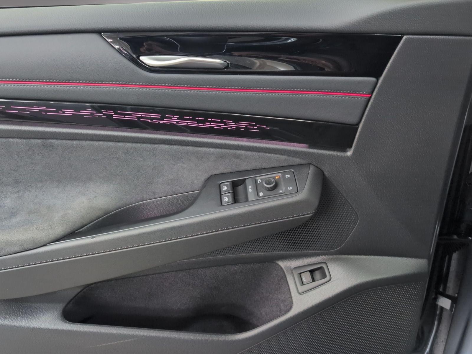 Volkswagen ID.7 Tourer GTX 91kWh/AHK/Matrix/Pano/WäPu/1.31G