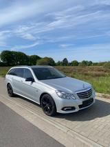 Mercedes-Benz E 200 CGI T BlueEFFICIENCY AVANTGARDE AVANTGARDE - aus 2010: Kombi