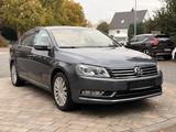 Volkswagen Passat Lim. 1.6 CNG*Automatik*Leder*TÜV NEU - gebrauchte VW Passat aus dem Jahr 2013