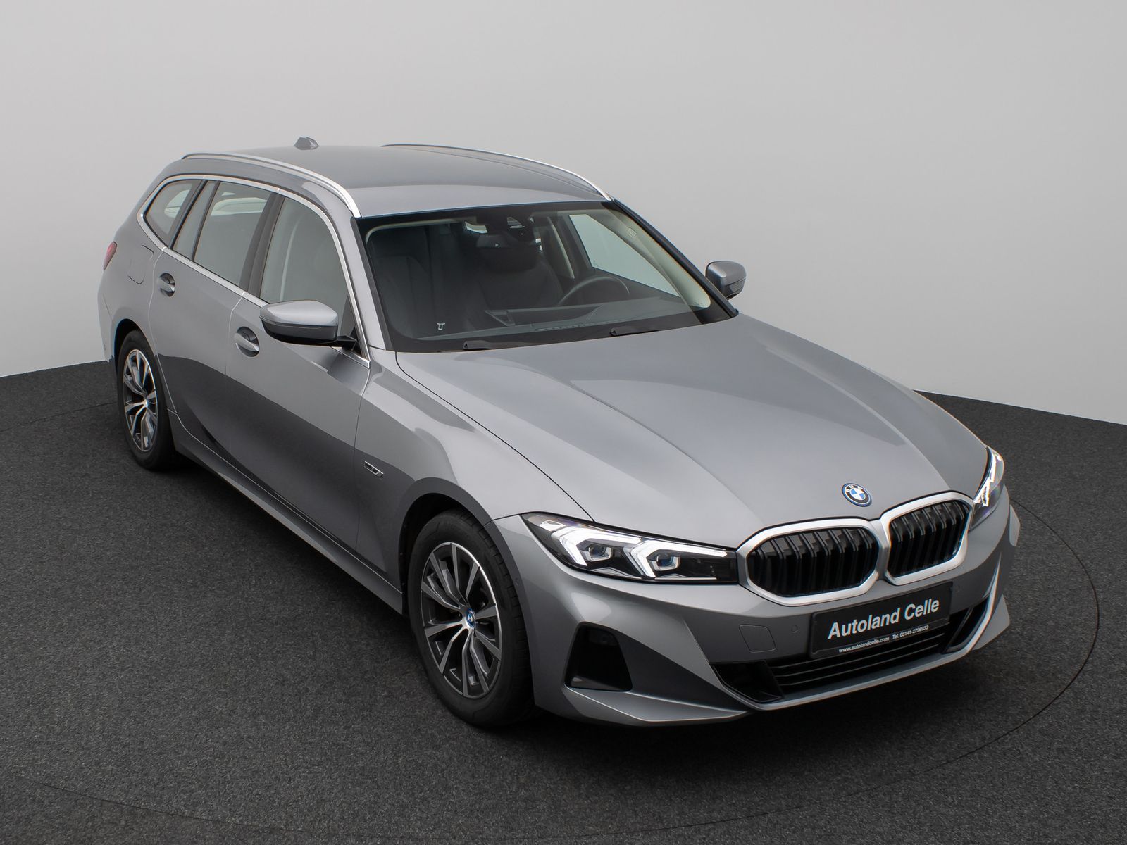 Fahrzeugabbildung BMW 320e Kamera DAB HiFi Sport Leder WidscreenDispl