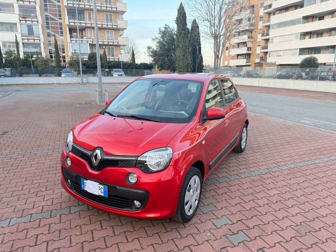 RENAULT Twingo