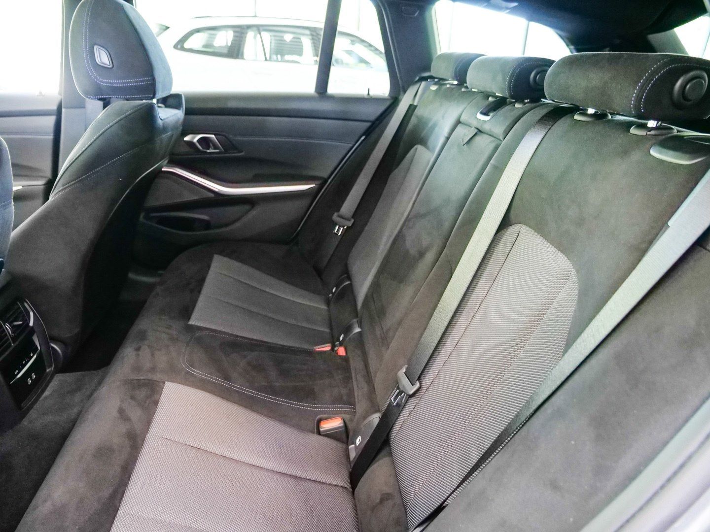 BMW 320 - Bild 11
