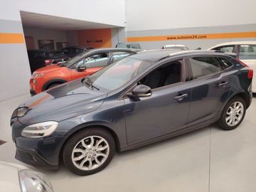 Volvo V40 Cross Country - 5