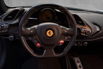 صورة مصغرة 15 لـ 2016 Ferrari 488 GTB