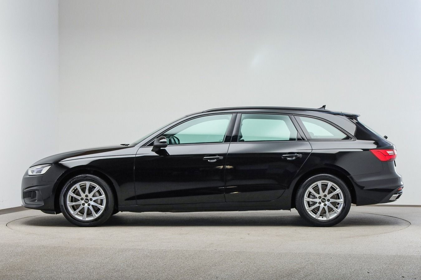 Audi A4 Avant 40 TDI Pano, Business, PDC, Sportsitze imagem 3