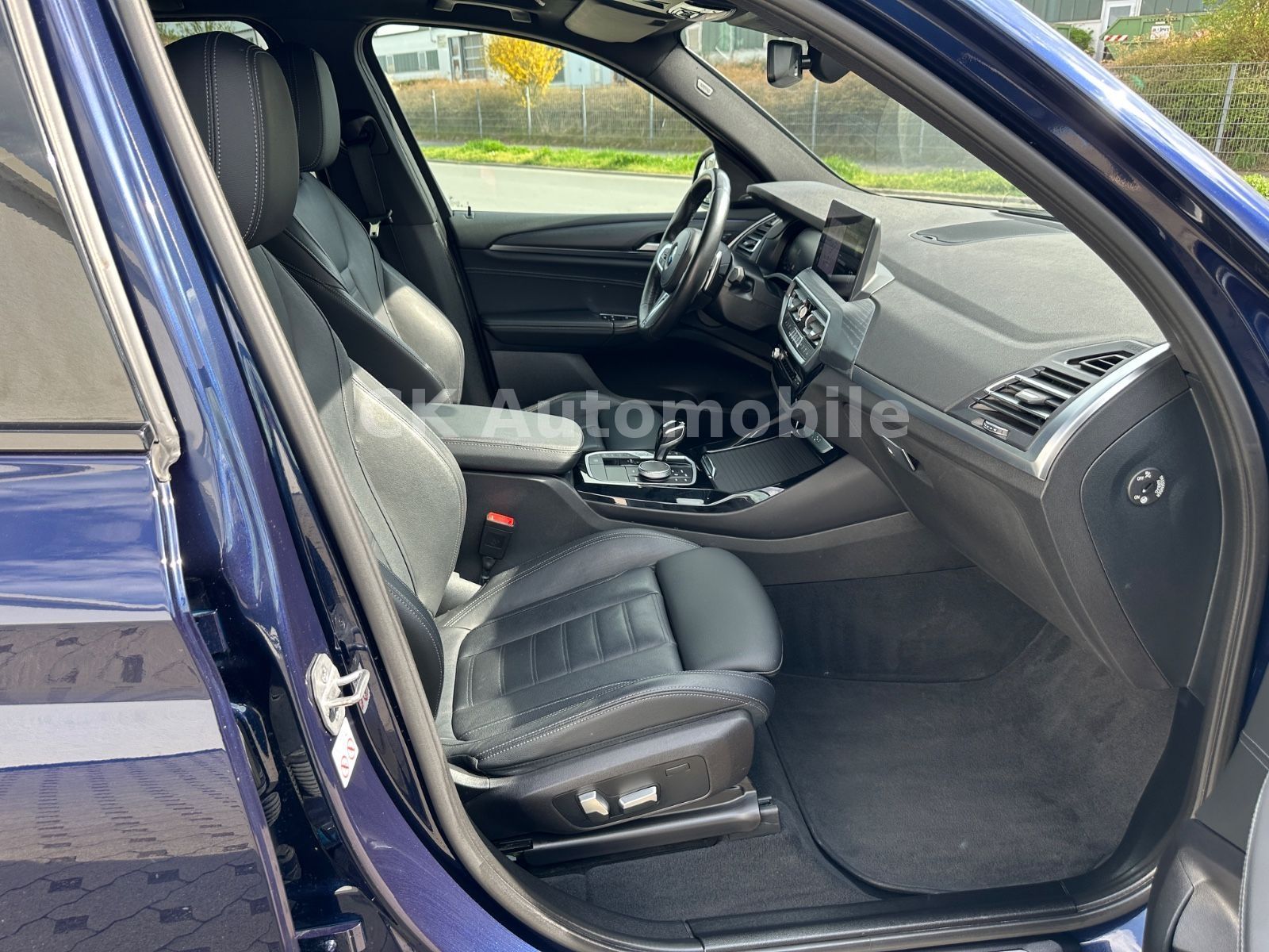 Fahrzeugabbildung BMW X3 xDrive 30i M-Sport/Navi/LED/ACC/360°Kam/AHK