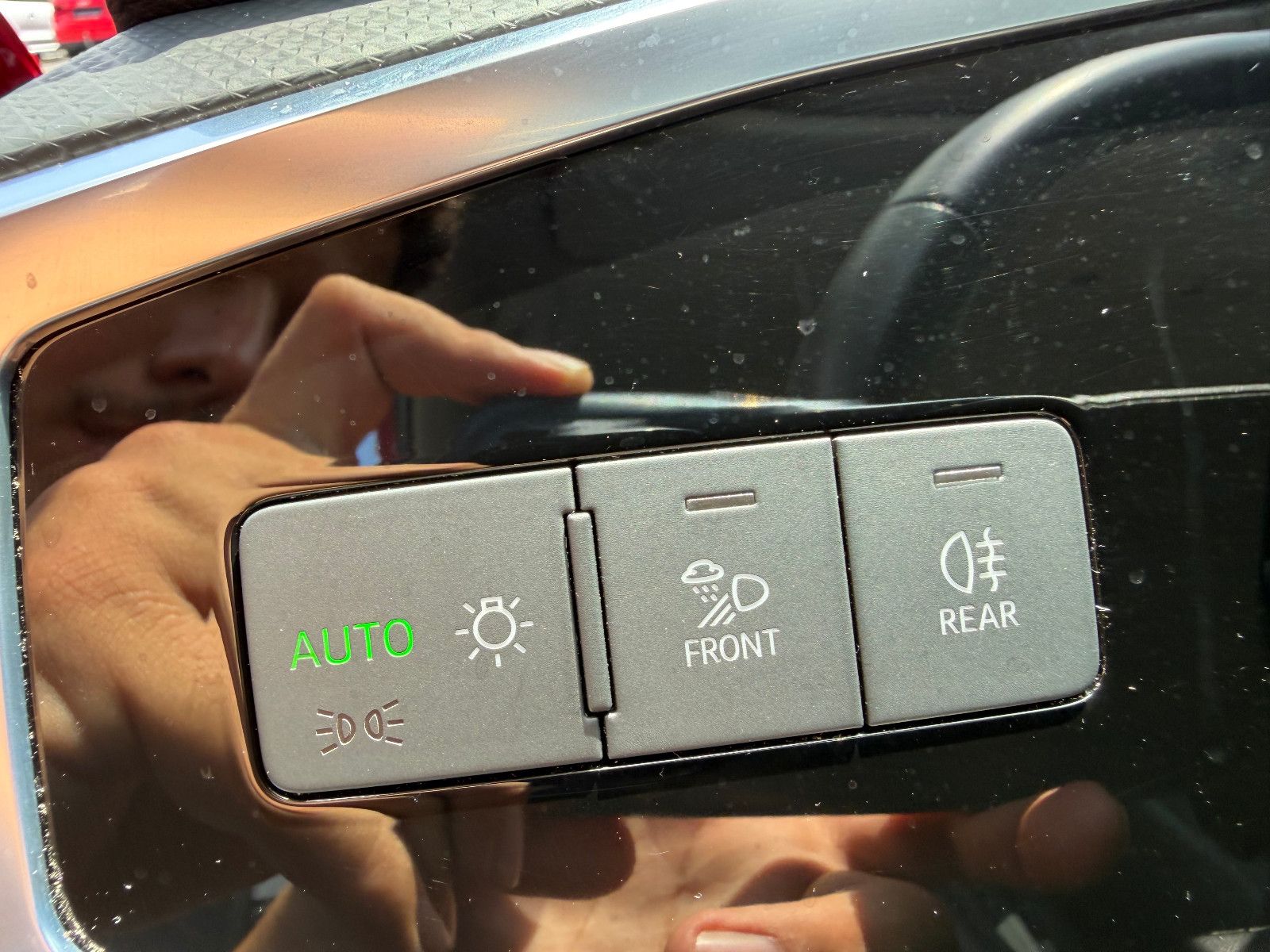 AUDI Q3 40 TFSI quattro S line NAVI/AHK/LED – Foto 18