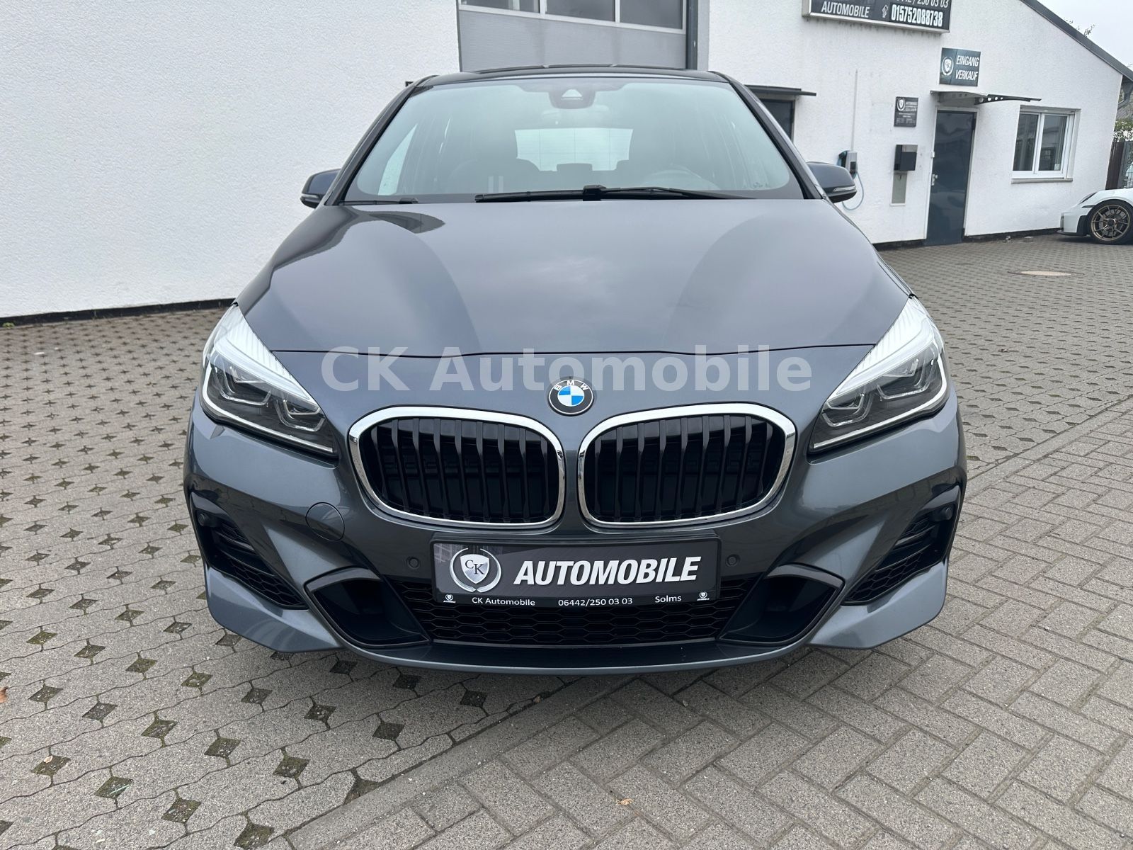 Fahrzeugabbildung BMW 218dxDrive Active Tourer M-Sport/Shadow-Line/LED