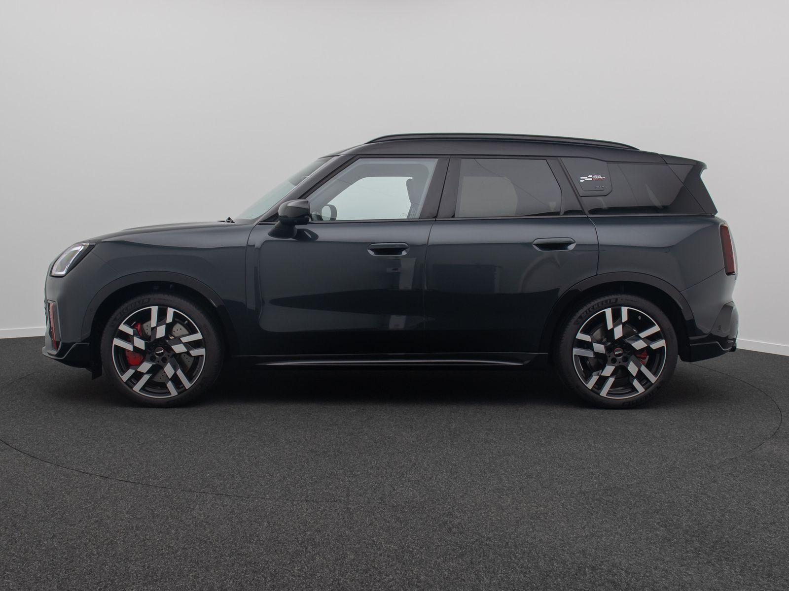 Fahrzeugabbildung MINI John Cooper Works Countryman  JCW ALL4 Panorama