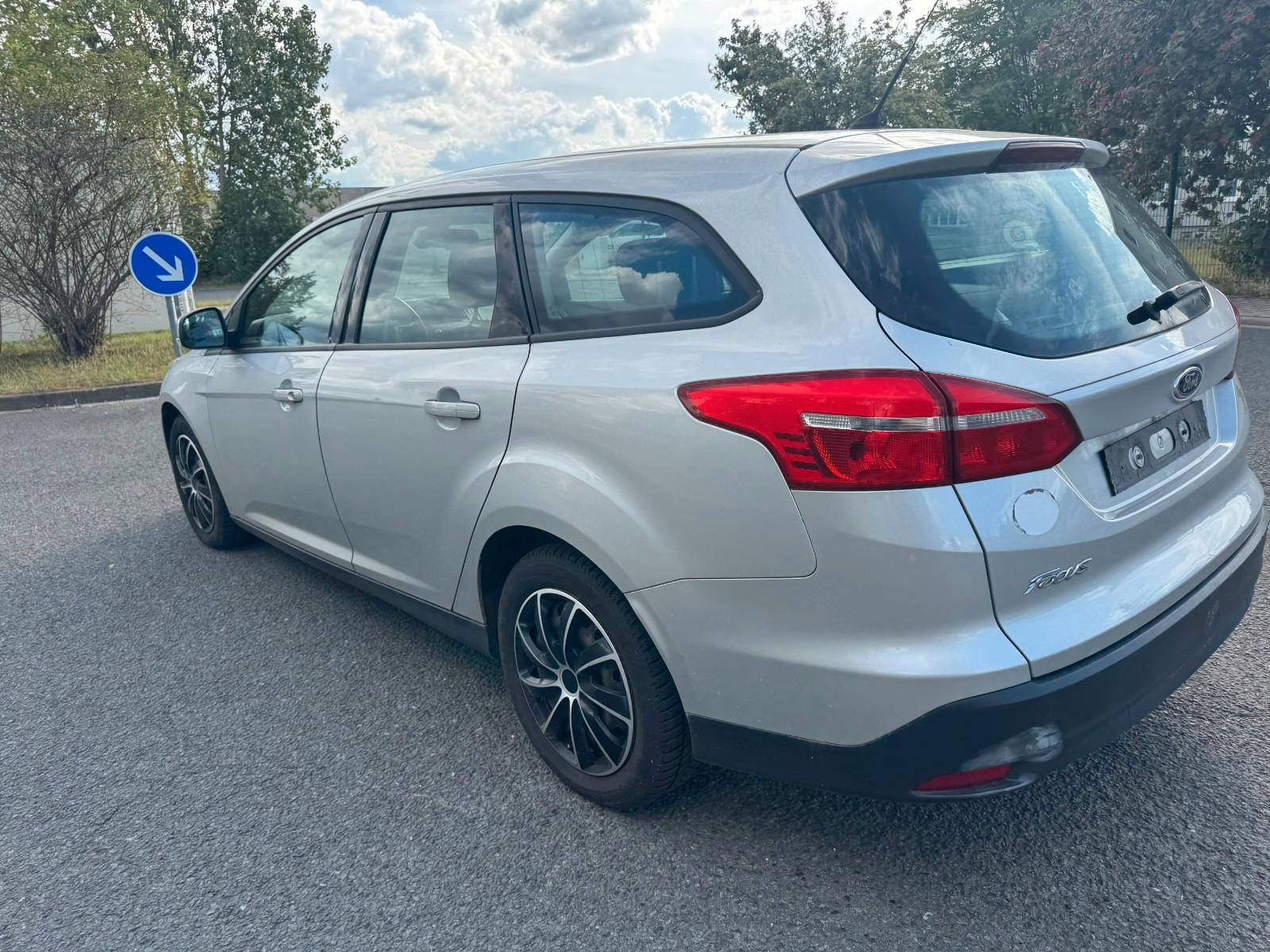 Ford Focus 2015 — photo 6