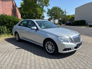 Mercedes E 200 - 3