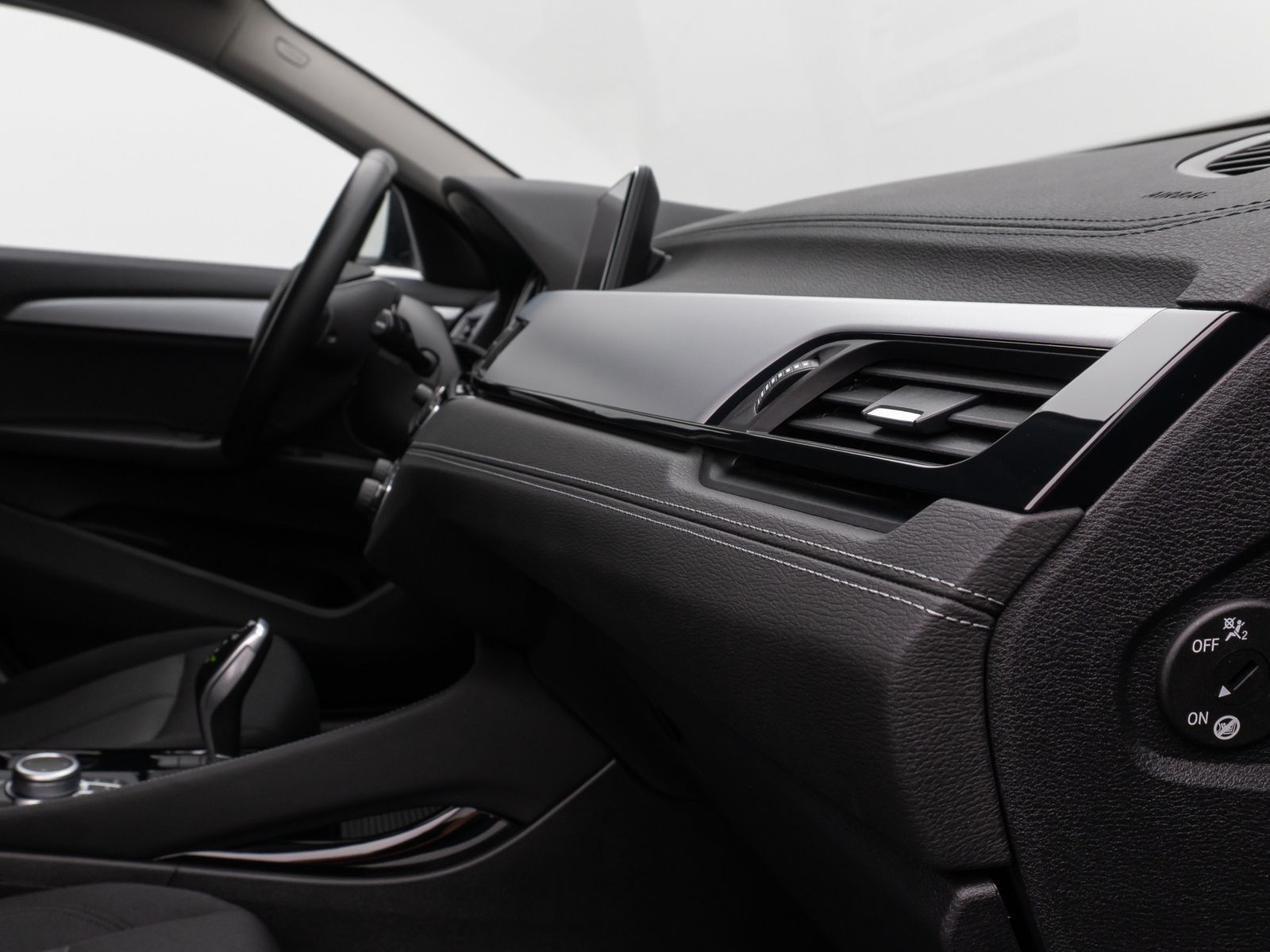 Fahrzeugabbildung BMW X2 sD20i Kamera DAB Komfort HiFi Navi LED Memory