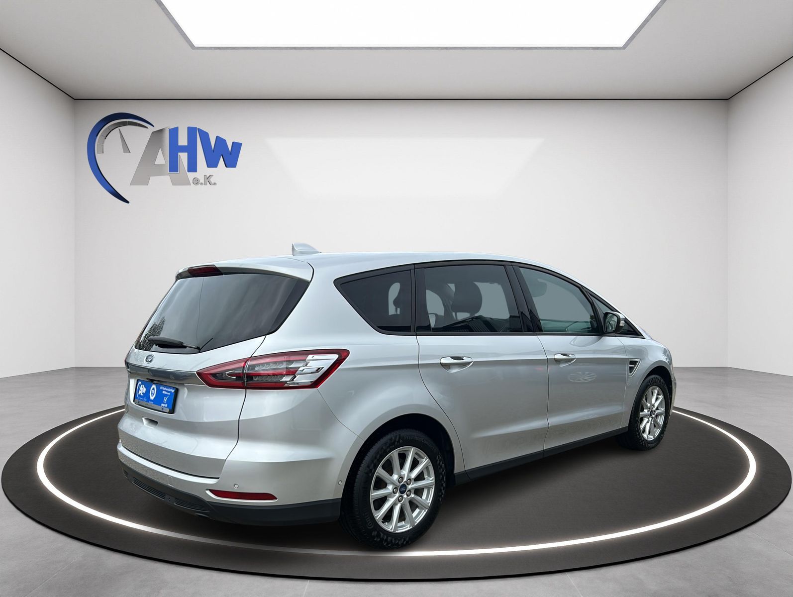Fahrzeugabbildung Ford S-MAX 2,0 EcoBlue. Aut. TREND