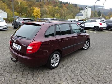 Fotografie des Skoda Fabia 1.2 TSI *12M.Garantie*AHK*SHZ*NSW*RCD*CLIM