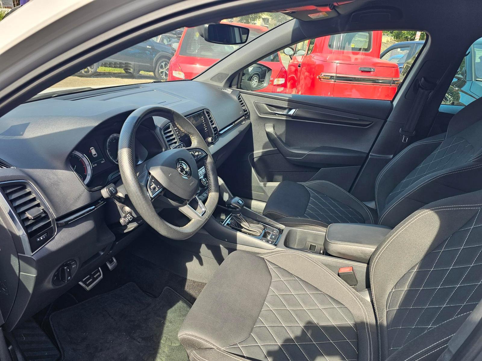 Skoda Karoq 1.5 TSI DSG Sportline+NAVI+ACC+eKLAPPE+AHK