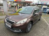 Peugeot 2008 Active/AUTOMATIK/KLIMA/NAV/LED/2.HD/S-HEFT/ - Peugeot 2008: Limousine